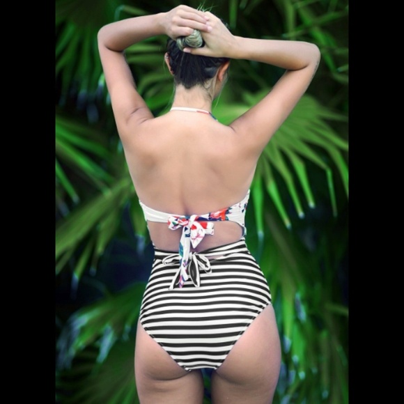 swimsuit Halter Design Tie at Back One-Piece swimsuit - Picture 4 of 5